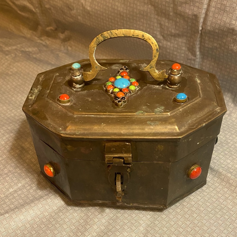 Sandro Company Vintage Brass Embedded Gemstone Coral Glass Bead Jewelry Box